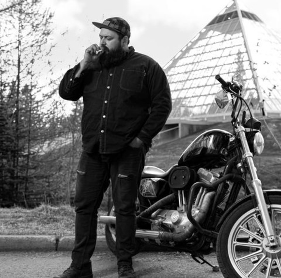 Meet your Posher, Chris - Picture 1 of 1